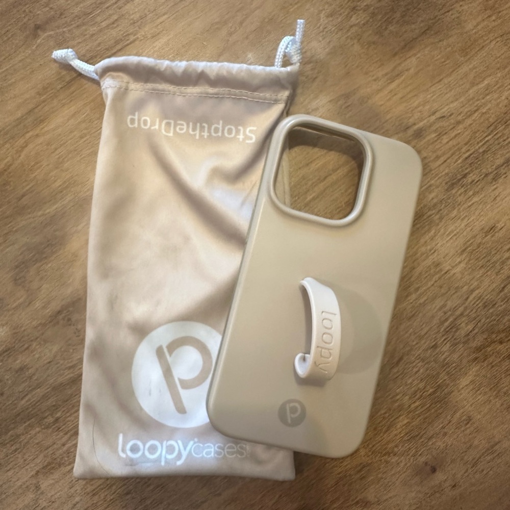 Loopy Case Nude - iPhone 14
